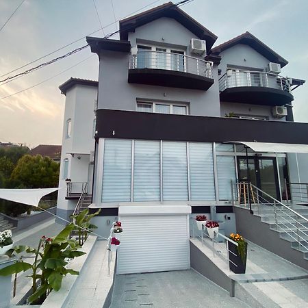 Greenhill Apartments Куманово Экстерьер фото